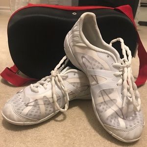 Nfinity vengeance cheer shoes